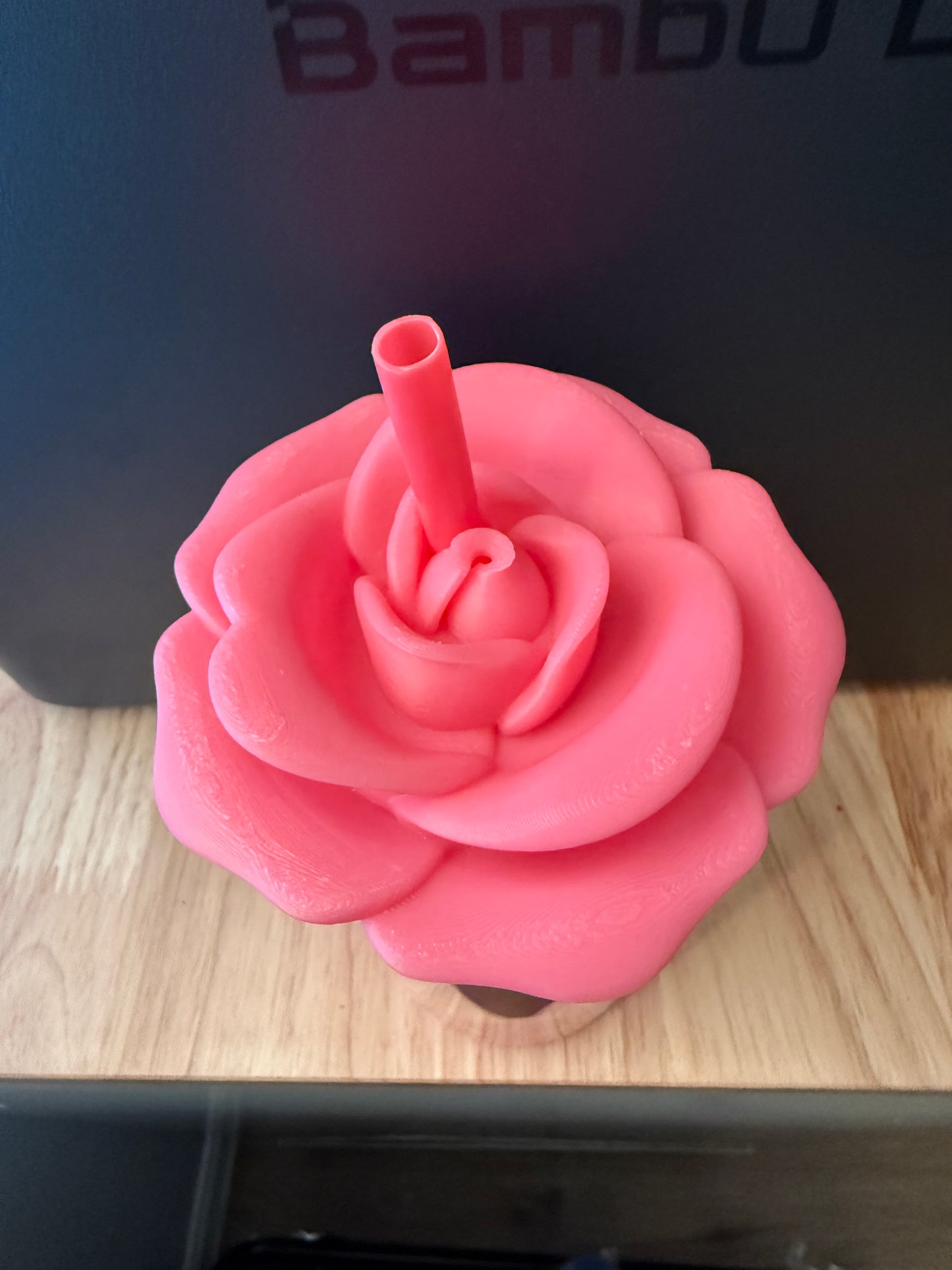 16oz Pink Rose Straw Topper